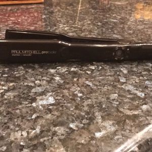 Paul Mitchell Flatiron..